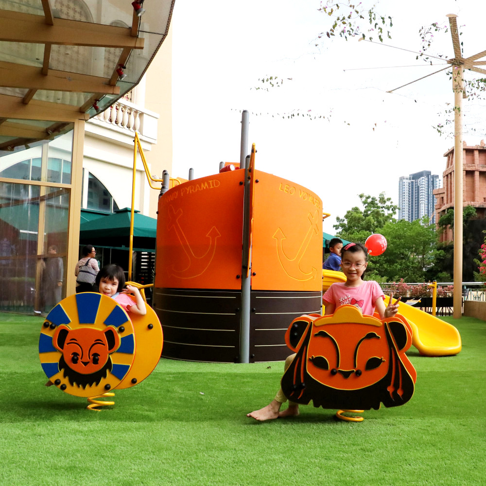 Hop on board the newly launched Leo Voyager at Sunway Pyramid to enjoy the best of both indoor and outdoor playground experience!