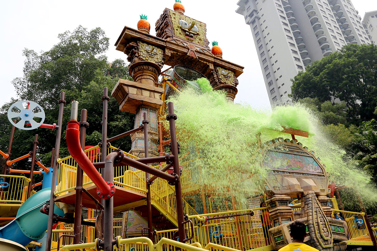 Get messy and green at the Great Slime Deluge at Spongebob’s Splash Adventure! The children’s delightful smiles, screams and giggles will certainly make your day worthwhile!