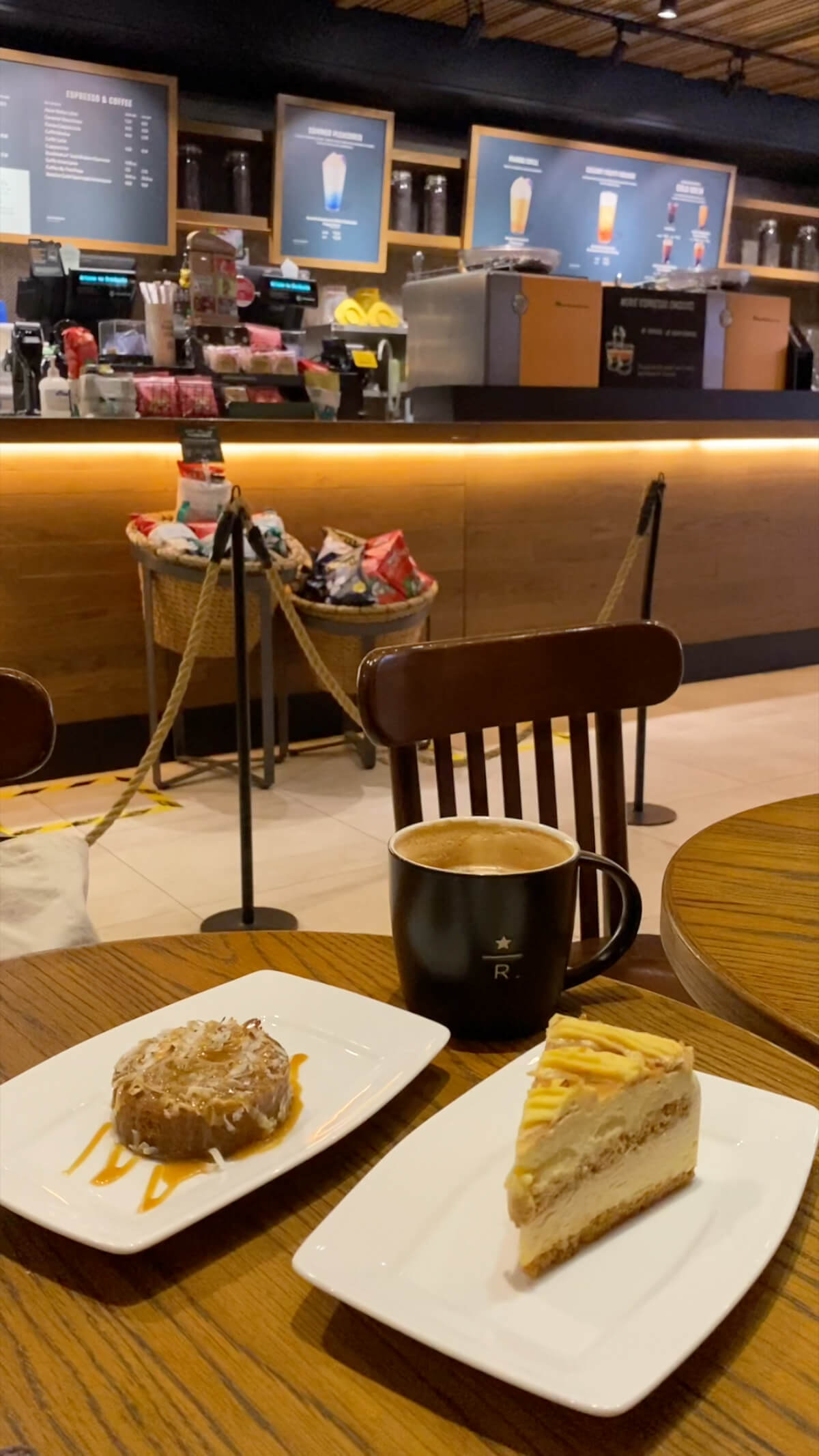 Starbucks Reserve’s Apam Balik Cake, Gula Melaka Lava Cake and Vanilla Latte