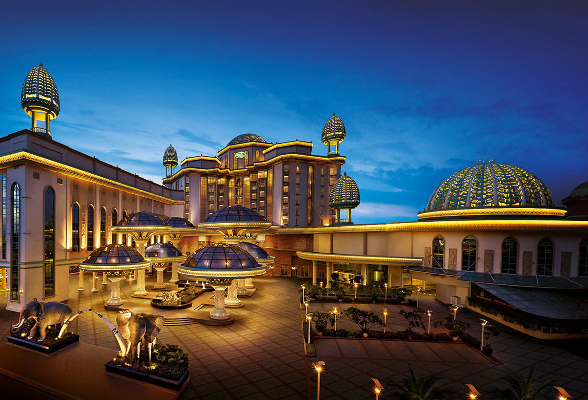 Enter a magnificent world of business, leisure and culinary wonders at Sunway Resort Hotel.