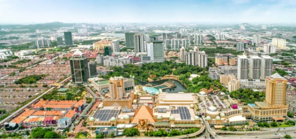 With 5G technology integrated into Sunway City Kuala Lumpur, we are able to integrate and harness the synergies of our 13 business divisions, allowing us to leverage our thriving ecosystem and produce meaningful real-world solutions that will advance innovative energy solutions for low-carbon cities.