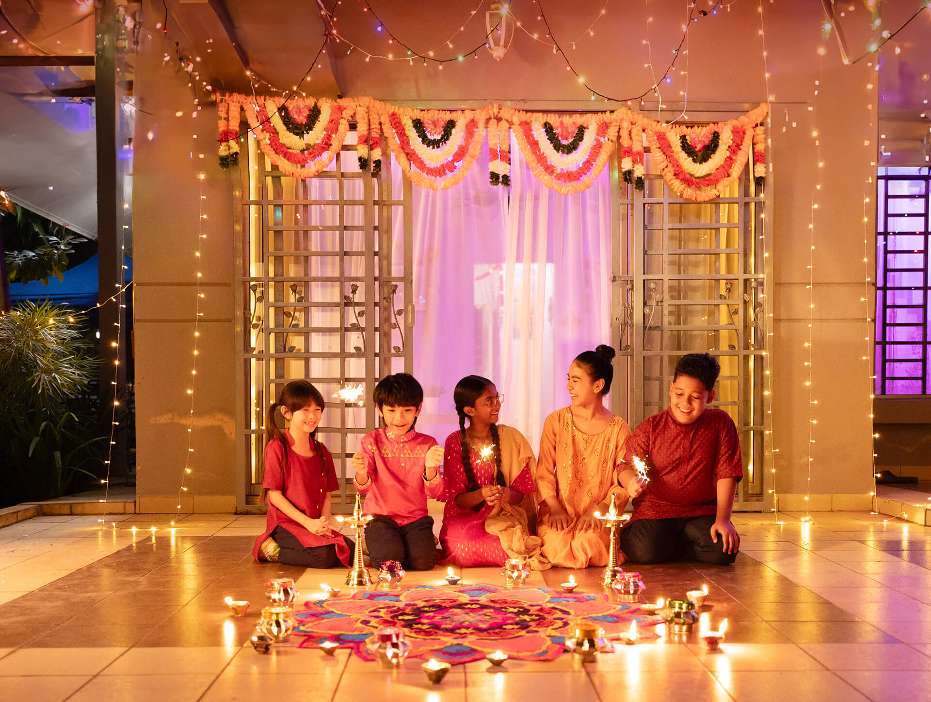 Glimpse into the enchanting customs of Deepavali by exploring the colourful rituals of this joyous Hindu festival at Sunway City Kuala Lumpur!